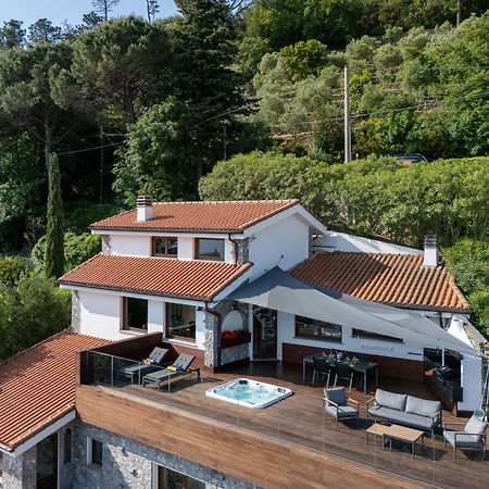 Вилла Spettacolare Vista Isola Terrazza E Idromassaggio Ноли Экстерьер фото