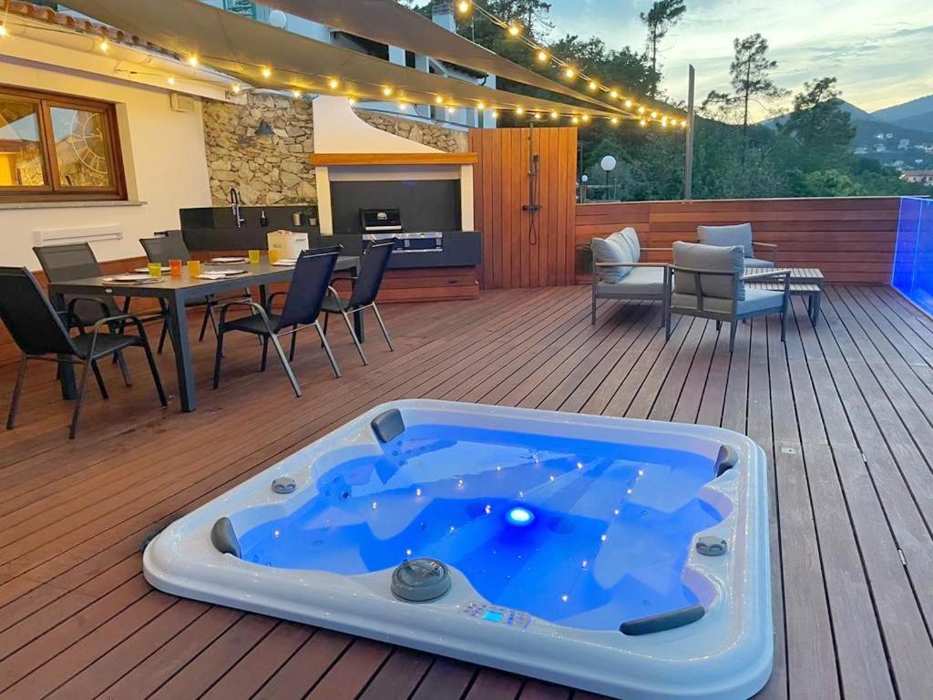 Вилла Spettacolare Vista Isola Terrazza E Idromassaggio Ноли Экстерьер фото