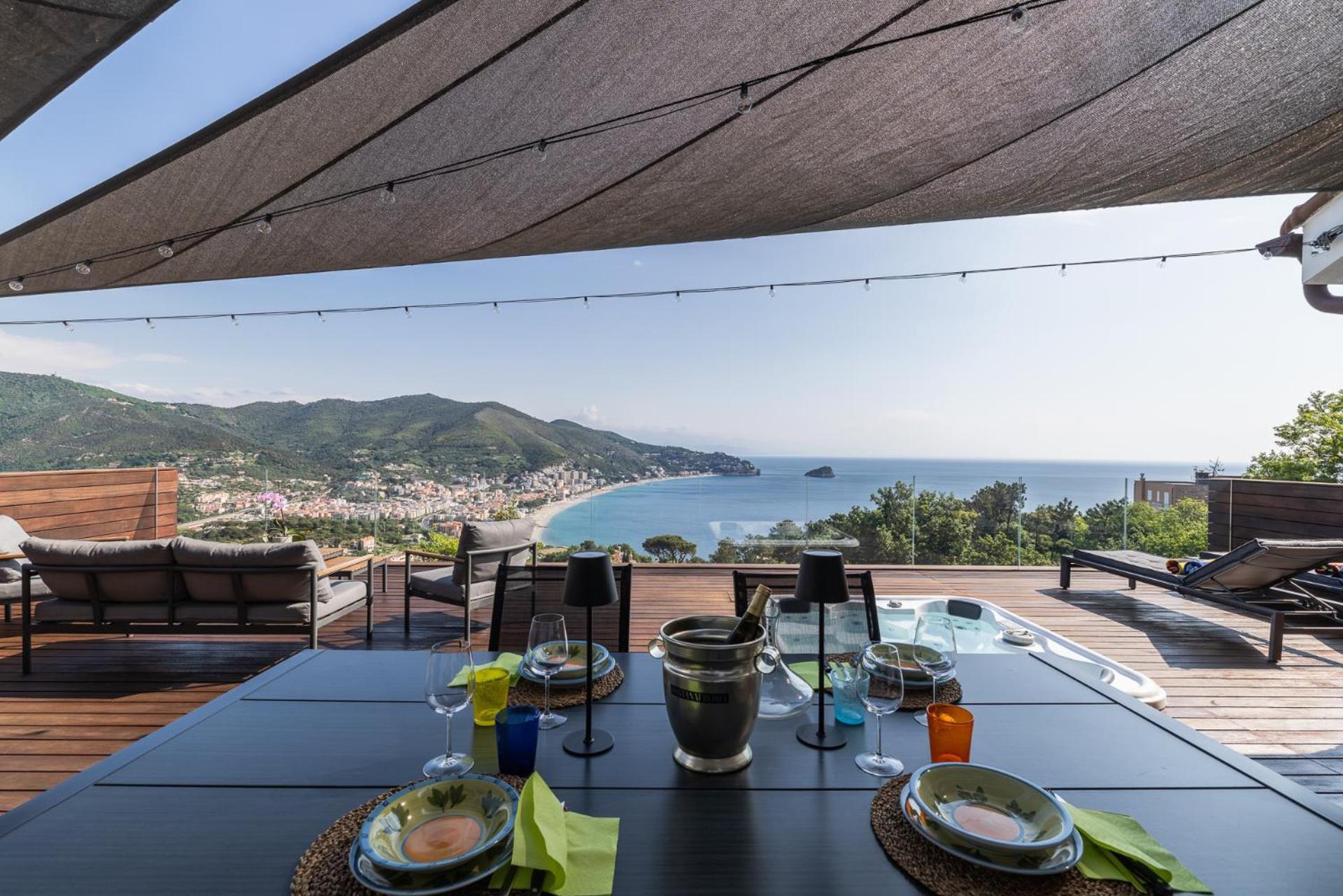 Вилла Spettacolare Vista Isola Terrazza E Idromassaggio Ноли Экстерьер фото