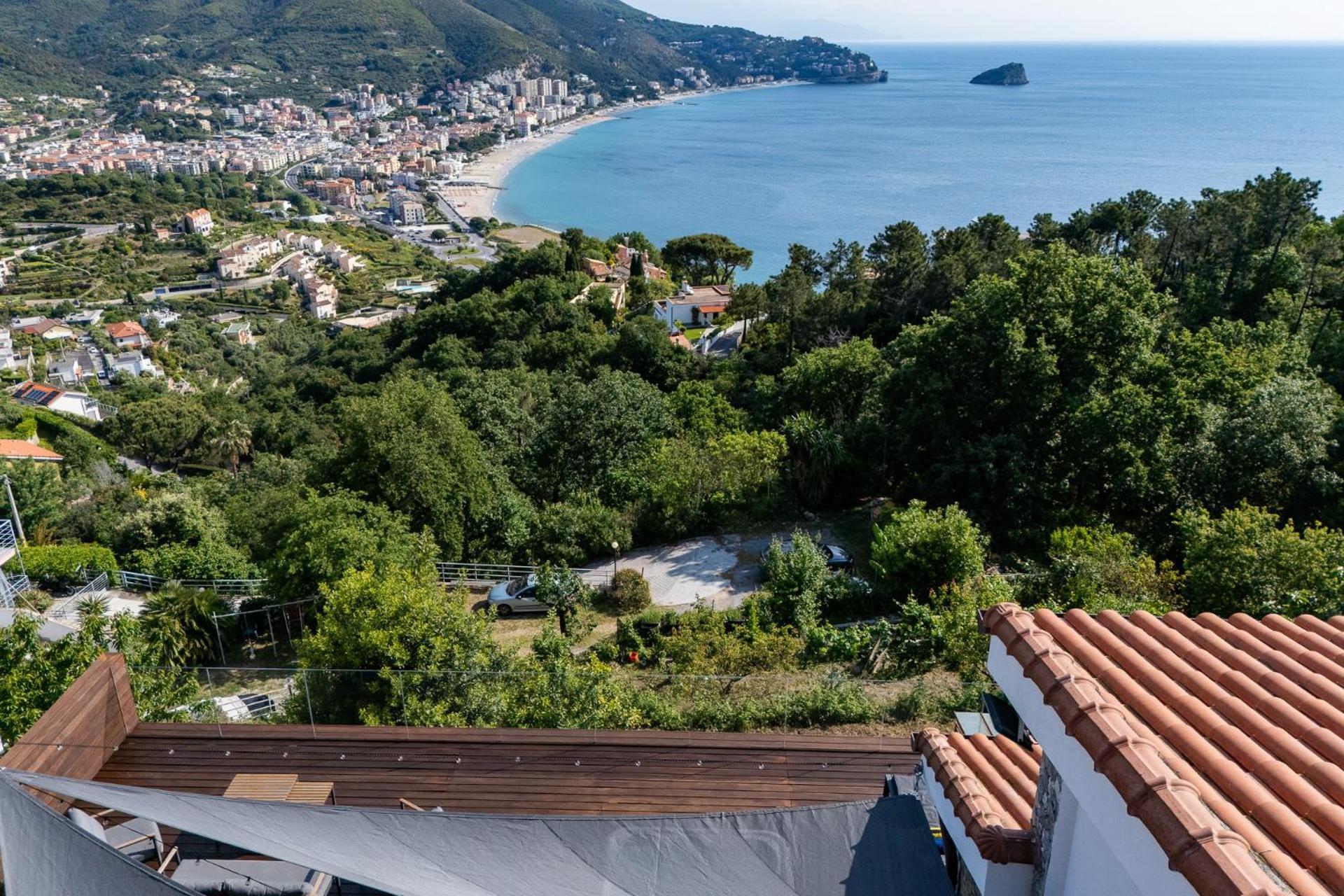 Вилла Spettacolare Vista Isola Terrazza E Idromassaggio Ноли Экстерьер фото